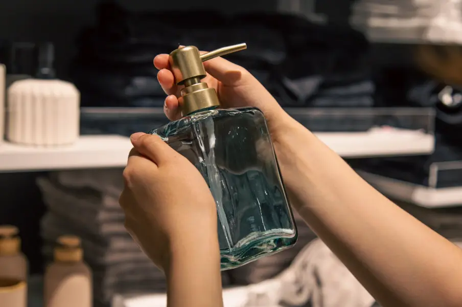 How to Refill a Perfume Bottle